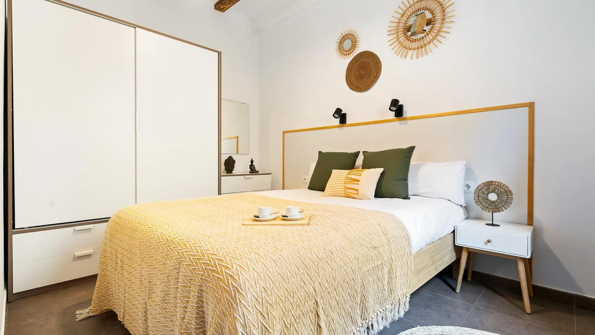 Lodging Apartments Almirall Beach 41 Barcelona